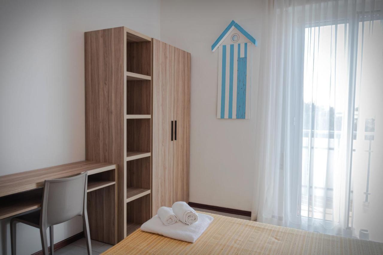 Hotel Astrid Cervia Bagian luar foto